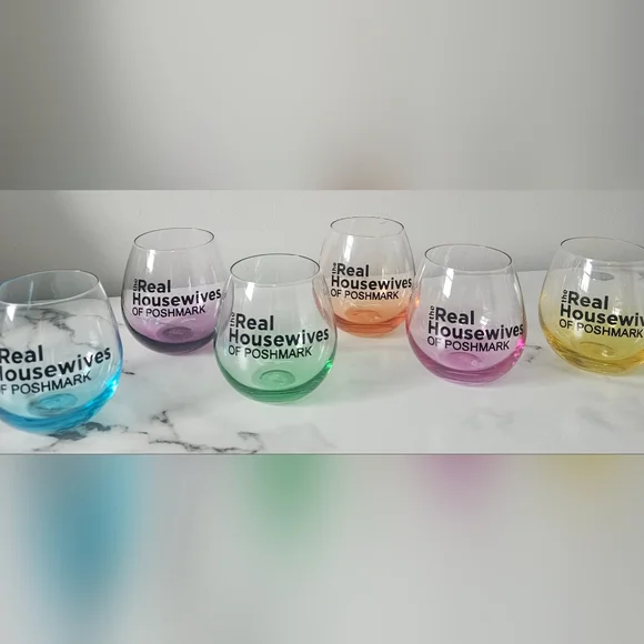 "The Real Housewives Of Poshmark" Stemless Glass Wine Glasses (15oz) - Pick 1 - Picture 1 of 10